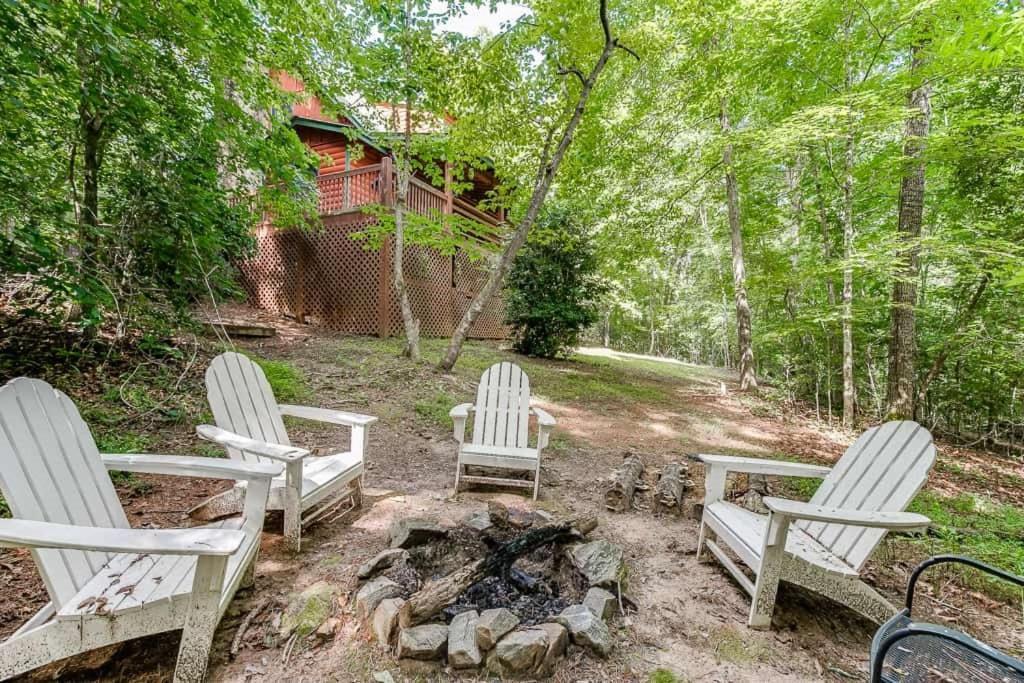 Cabin With Jacuzzi & Hydrotherapy Spanear Helen Cleveland Exterior photo